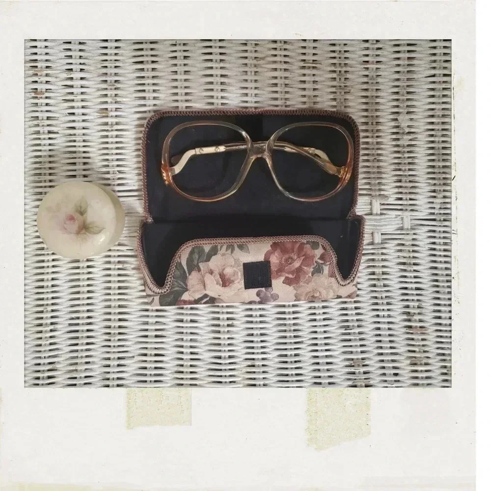✨BOGO FREE✨ Vintage Blush Pink Peach Floral Soft Fabric Eyeglass Case